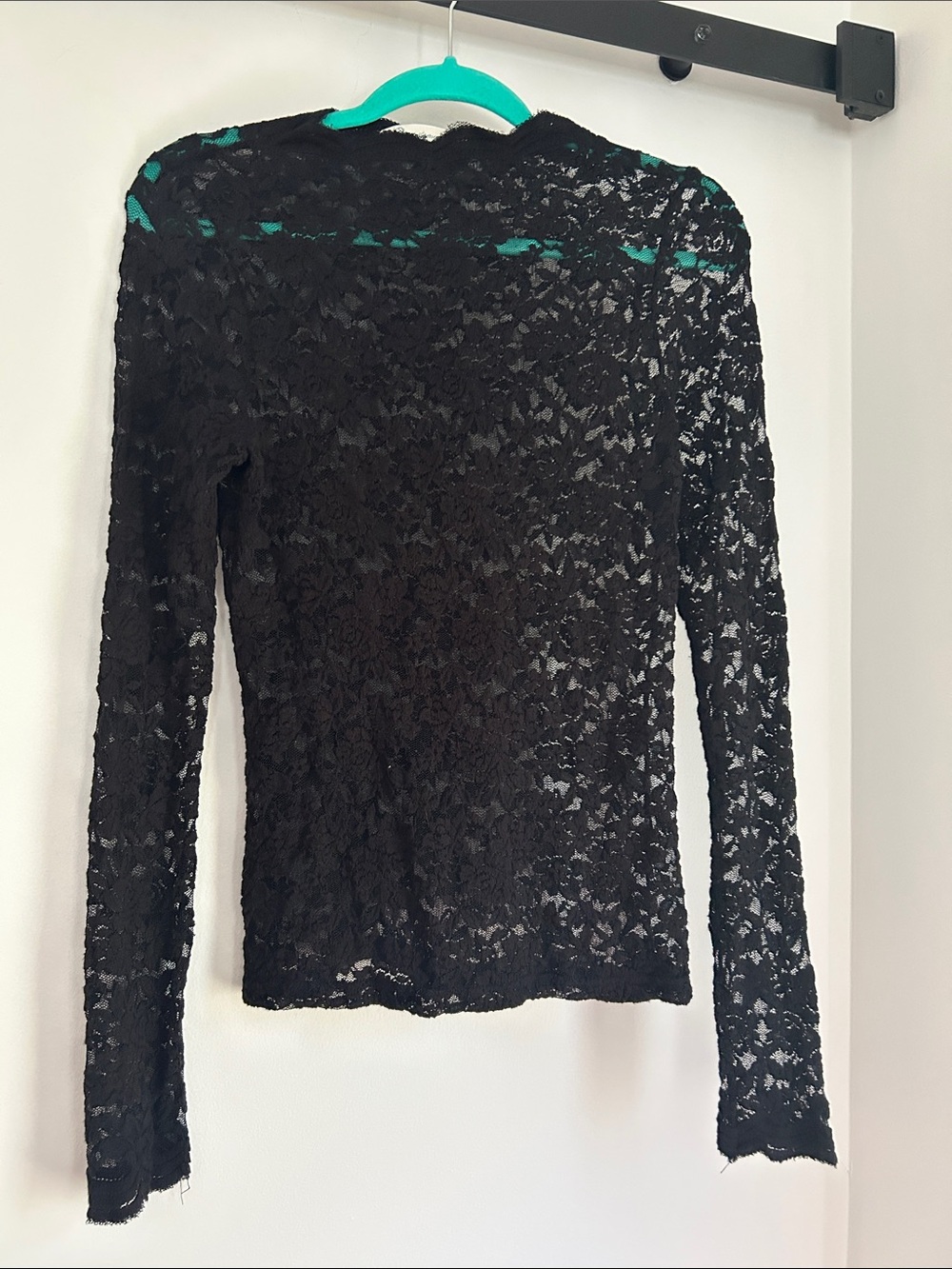 Black Lace Long-Sleeve Women's Top